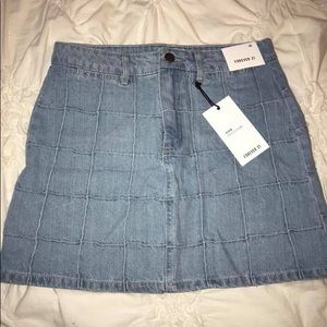 Square design jean skirt